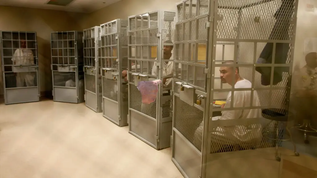 us-cage-prisons | The Virtus Press